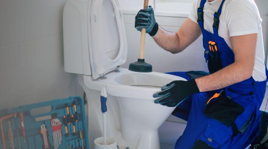 Expert burst pipe repair services in Wisconsin Dells, WI